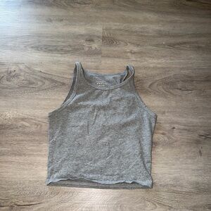 Amazon Women's Gray Ribbed Cropped Tank Top